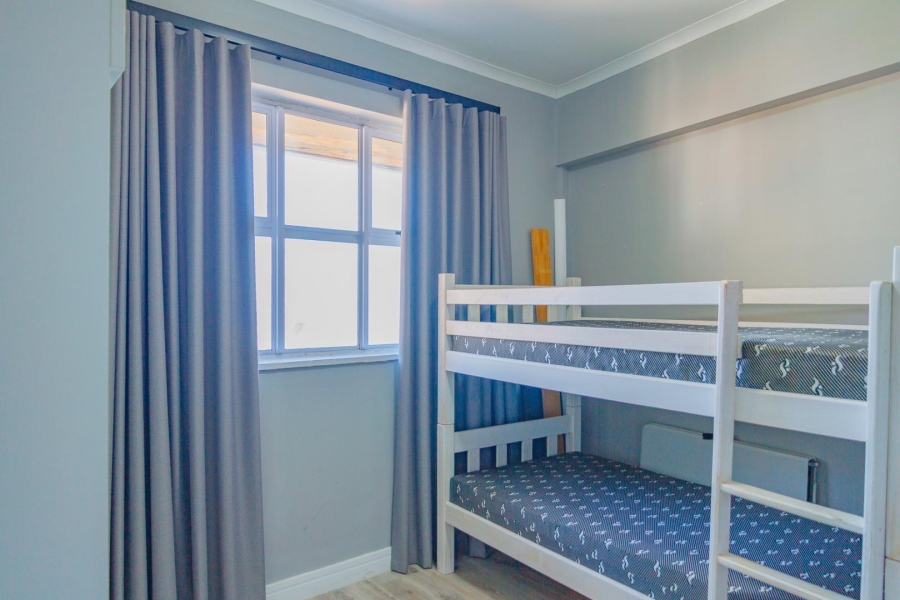 To Let 3 Bedroom Property for Rent in Sea Point Western Cape